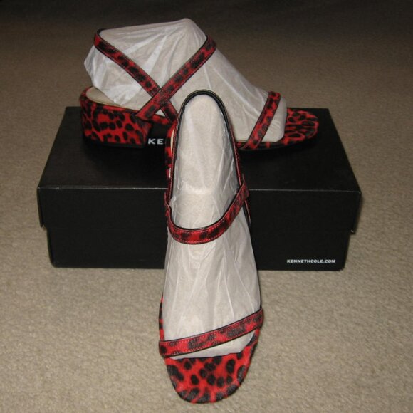 NEW Kenneth Cole Maisie Low Open Toe Block Heel Sandals Red Black Sz 9 NWT - Picture 2 of 8